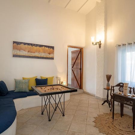 Lohonostays Villa Santorini Alibág Kültér fotó